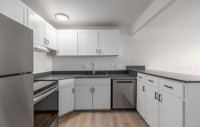 1 bed, 1 bath, 600 sqft, $1,050, Unit 2207