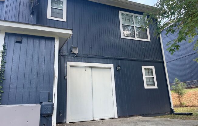 Newly Remodeled 2Bed/2.5Bath Townhome For Lease in Austell