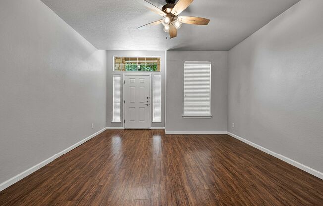 Beautiful Rental Available in West San Antonio **LEASING ONLY**