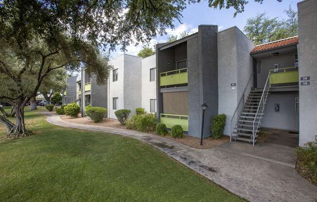 Exterior and landscaping at Saguaro Villas Apartments in Tucson AZ September 2020