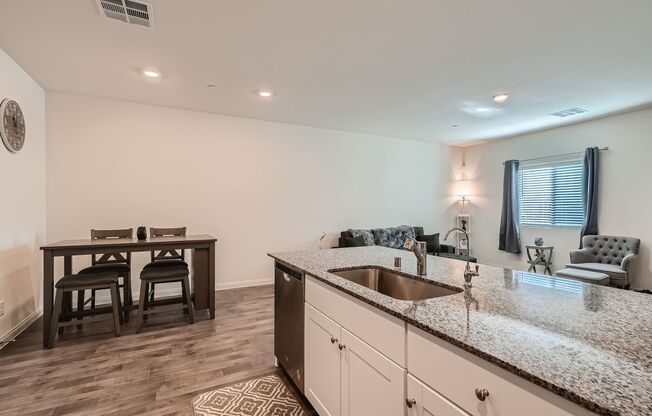 AWESOME FULLY FURNISHED 3 BEDROOM 30+ DAY RENTAL IN NEW HENDERSON! THIS SMART HOME