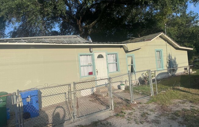 1915 W KIRBY ST