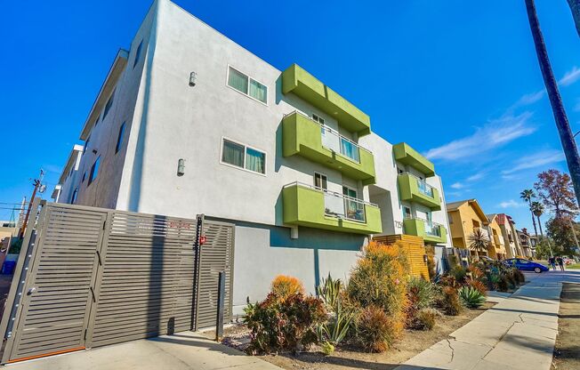 1 bed, 1 bath, $1,999, Unit Unit #09