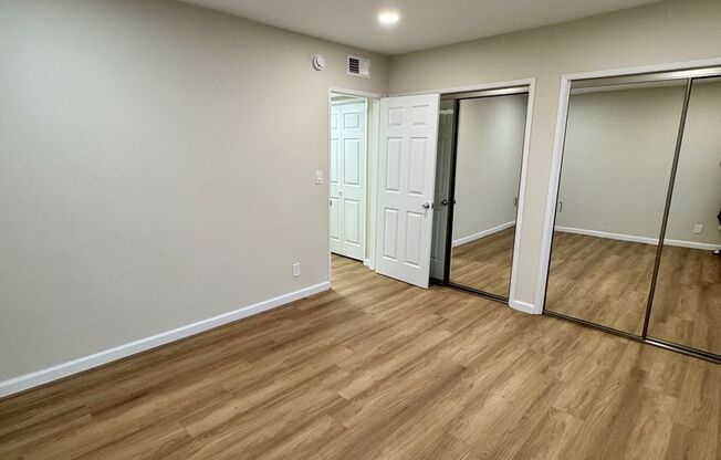 1 bed, 1 bath, 925 sqft, $2,395, Unit 09