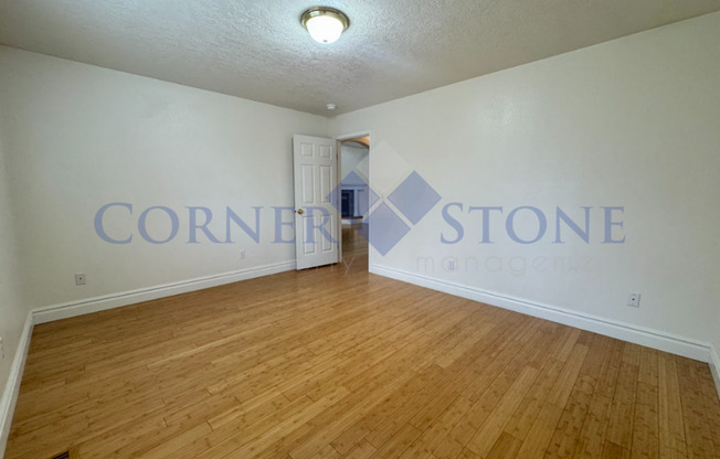 FIRST MONTH RENT FREE - MOVE IN TODAY!