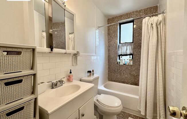 508 W 136 ST