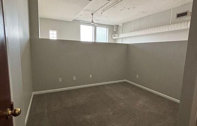 1 bed, 1 bath, 670 sqft, $1,029, Unit 210