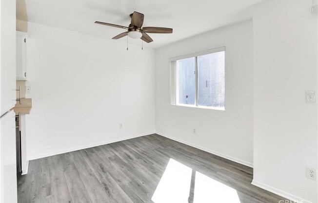 4406 Cahuenga Blvd.