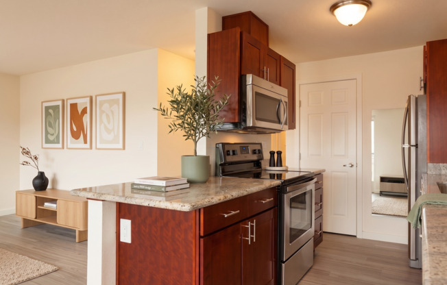 2 beds, 2 baths, 930 sqft, $2,895, Unit 106