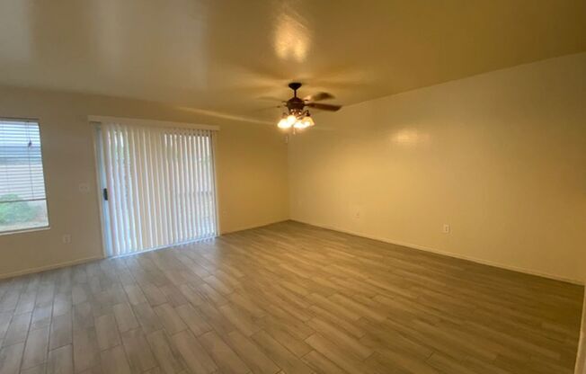 3 beds, 2.5 baths, $2,345
