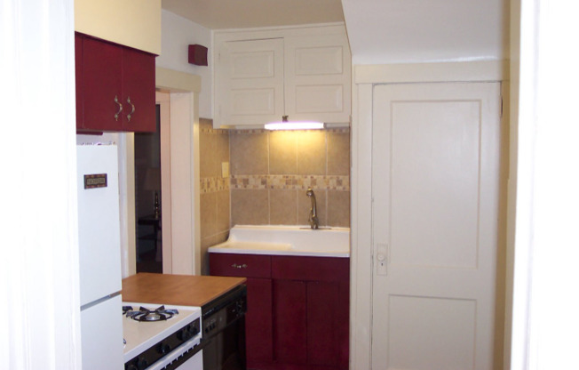 3617 Blvd of the Allies