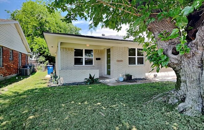 10019 OLMOS DR