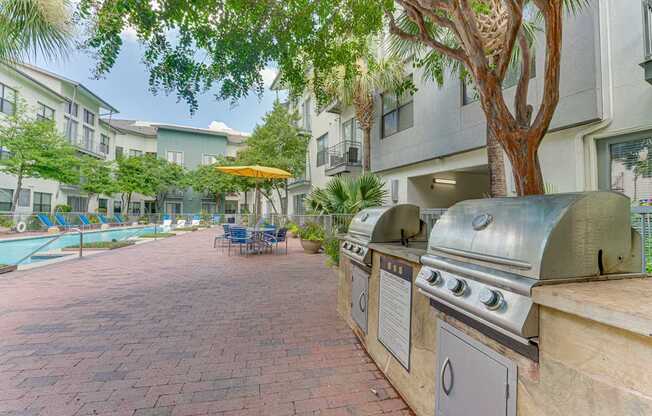 Outdoor Grill Stations at Vue Fitzhugh, Texas