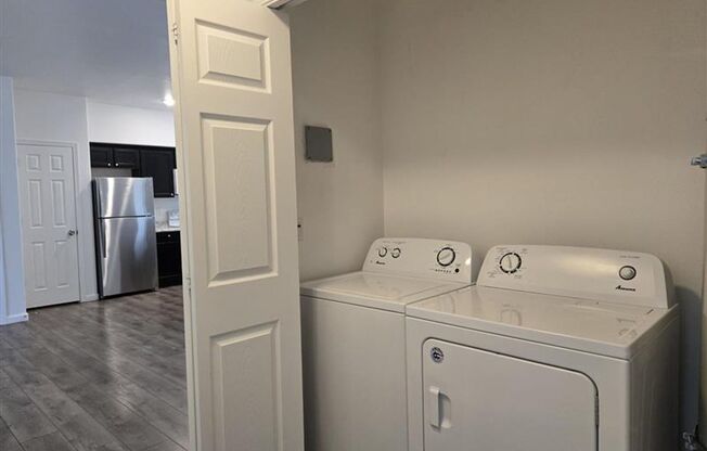 3 beds, 2 baths, 1,200 sqft, $1,750, Unit 1863-B240