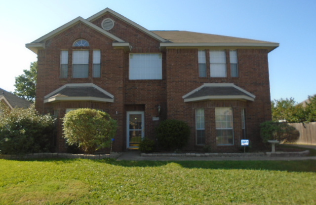 3 beds, 2.5 baths, $2,550