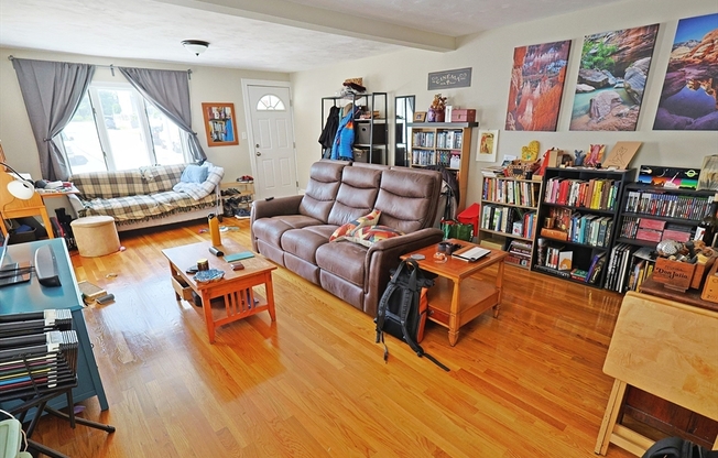 38 OAK ST