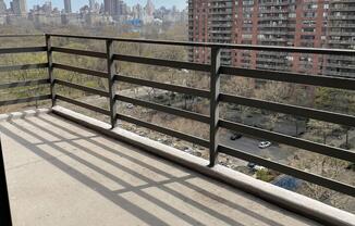 1 bed, 1 bath, $4,700, Unit 16N