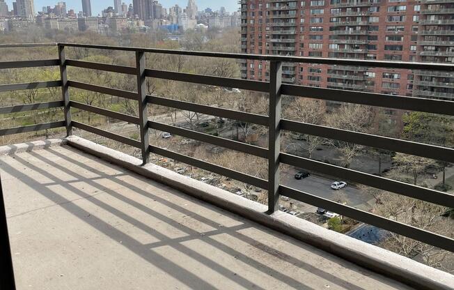 1 bed, 1 bath, $4,700, Unit 16N