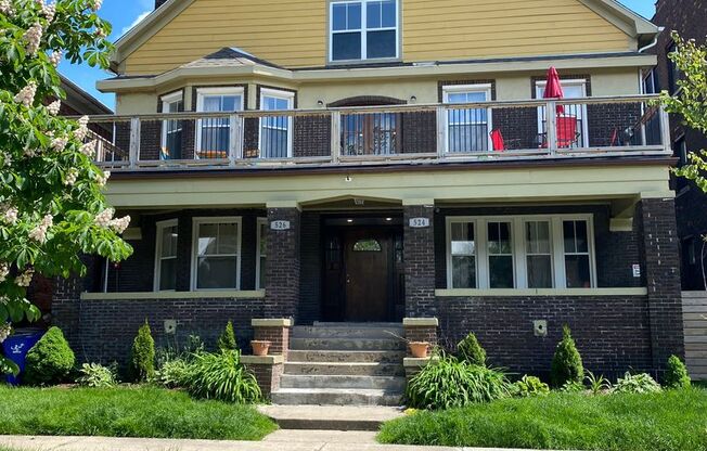 PECK PARK APARTMENTS
