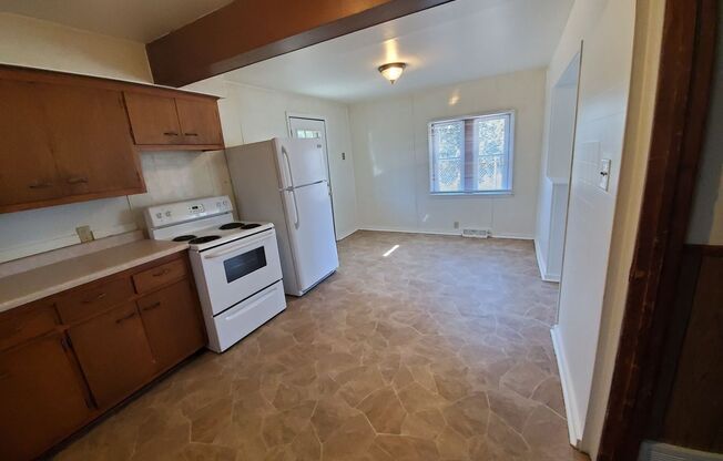 935 Dousman Street, Green Bay
