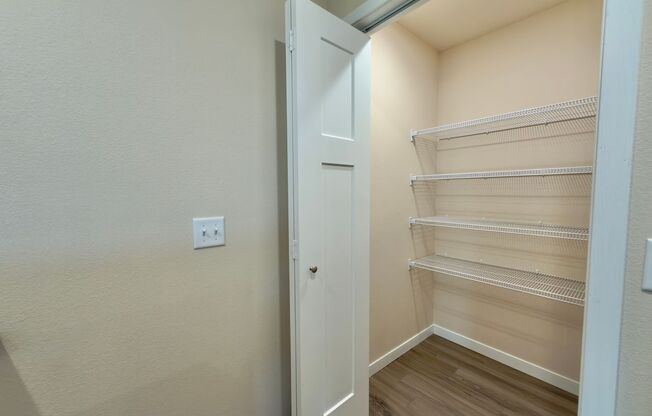 1 bed, 1 bath, 743 sqft, $1,499, Unit EC 4242-03