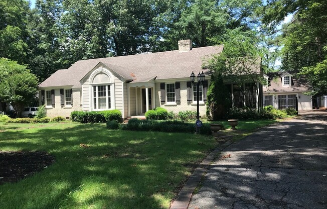 Gorgeous 3 bd 2 bath with sunroom in Desirable Hedgemoor! Viking Appliances!  Pets are allowed, fees will apply.