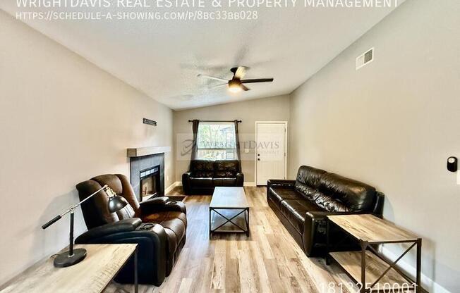 3958 DREAM OAK PL
