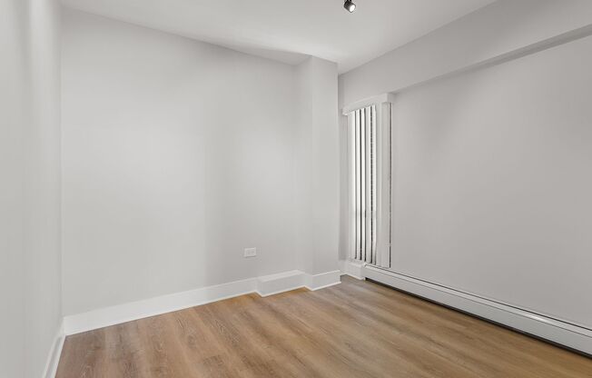 3 beds, 1.5 baths, 1,001 sqft, $3,300, Unit 12C