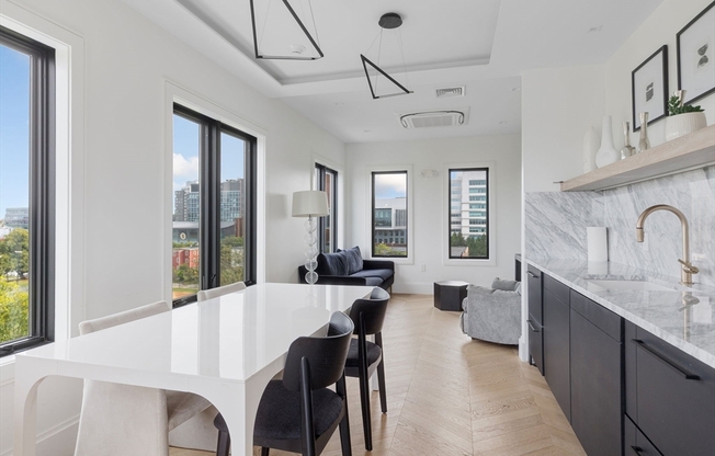 1 bed, 1 bath, 708 sqft, $2,900, Unit 303