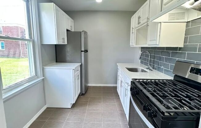 1 bed, 1 bath, 750 sqft, $1,475, Unit APT U-1