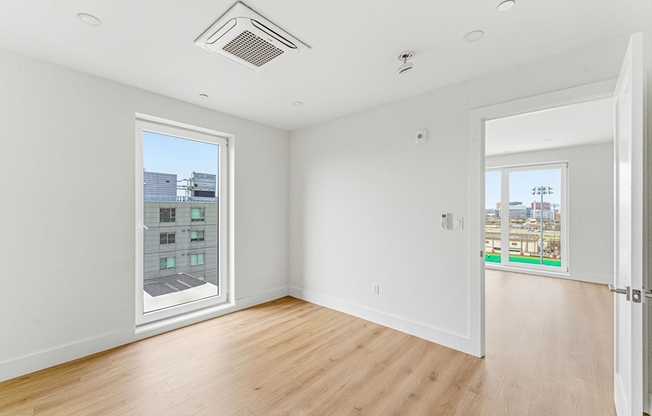 1 bed, 1 bath, 633 sqft, $3,485, Unit 211