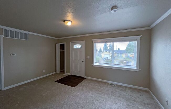 2 beds, 1 bath, $1,650