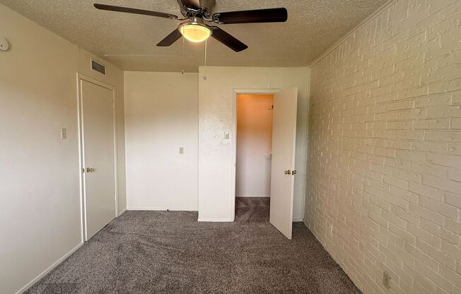2 beds, 1 bath, 750 sqft, $1,050, Unit 102