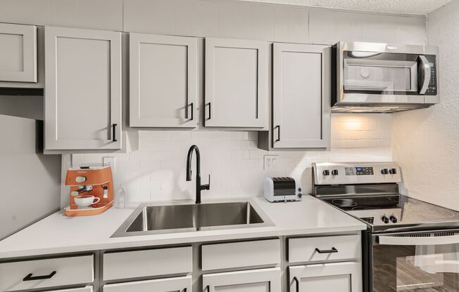 1 bed, 1 bath, 475 sqft, $1,095, Unit 305