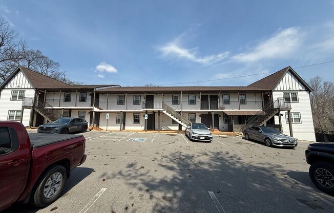 1 bed, 1 bath, 600 sqft, $995, Unit Apt. 16