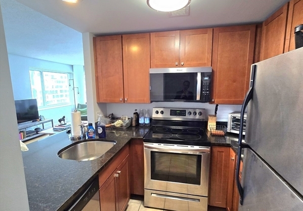 2 beds, 2 baths, 1,064 sqft, $4,500, Unit 1326