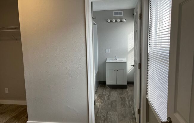 1 bed, 1 bath, 261 sqft, $615, Unit 206