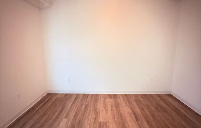 1 bed, 1 bath, 635 sqft, $1,900, Unit Unit 502