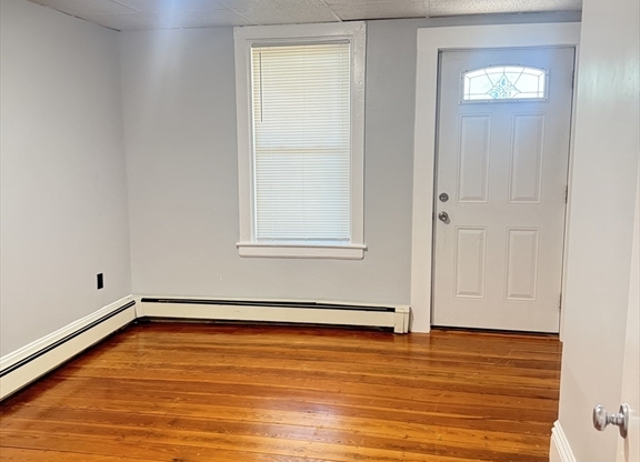 1 bed, 1 bath, 800 sqft, $1,750, Unit 1