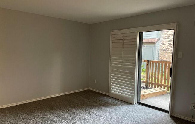 1 bed, 1 bath, $1,100, Unit Q168