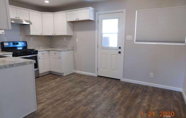 3 beds, 2 baths, $1,550