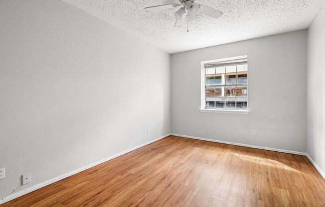 2 beds, 1 bath, 750 sqft, $1,095, Unit K714 - 307 - 206