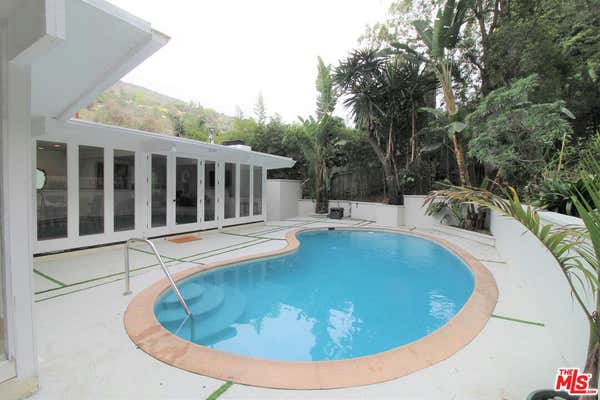 1573 BENEDICT CYN DR