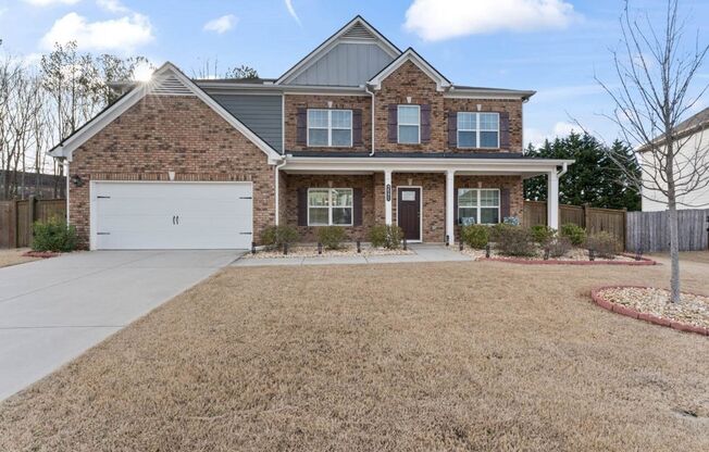 REDUCED!! Spacious Upscale 5 Bed/4 Bath Home in Great Dacula Location!