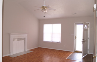 3 beds, 2 baths, $1,600