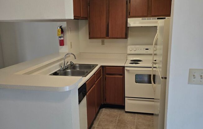 1 bed, 1 bath, 696 sqft, $815, Unit PG 0931