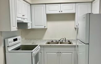 2 beds, 1 bath, 900 sqft, $825, Unit W-8