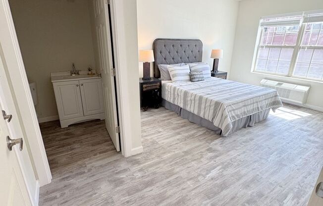 2 beds, 2 baths, 1,200 sqft, $2,400, Unit 2022