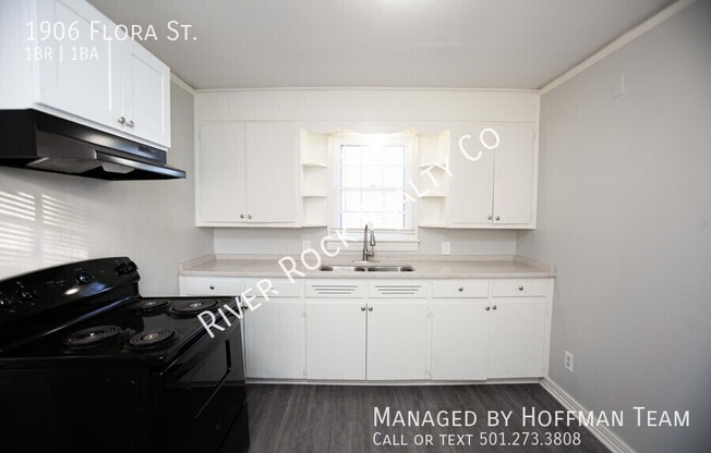 1906 FLORA ST