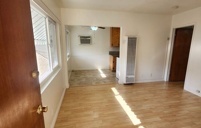 Beautilful 1-bedroom Upstairs Apartment in Pomona
